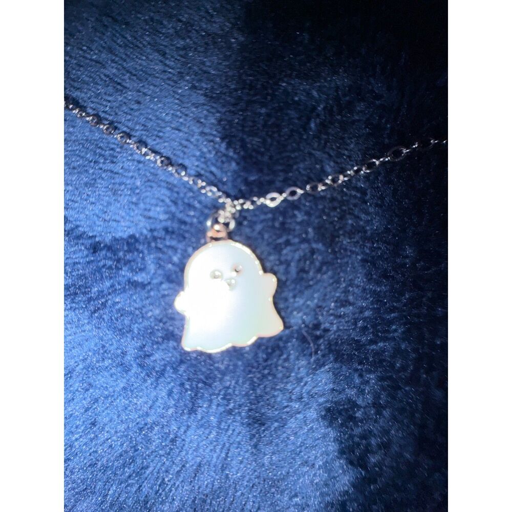 New Cute White Ghost Pendant Necklace Silver Tone Halloween